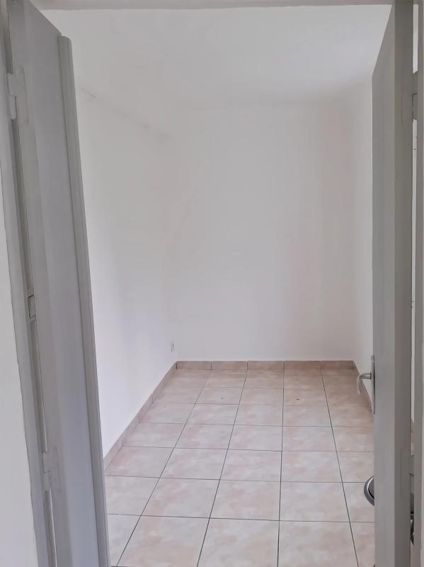 Appartement - 60 m² - 4 pièces