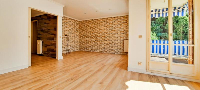Appartement - 84 m² - 3 pièces