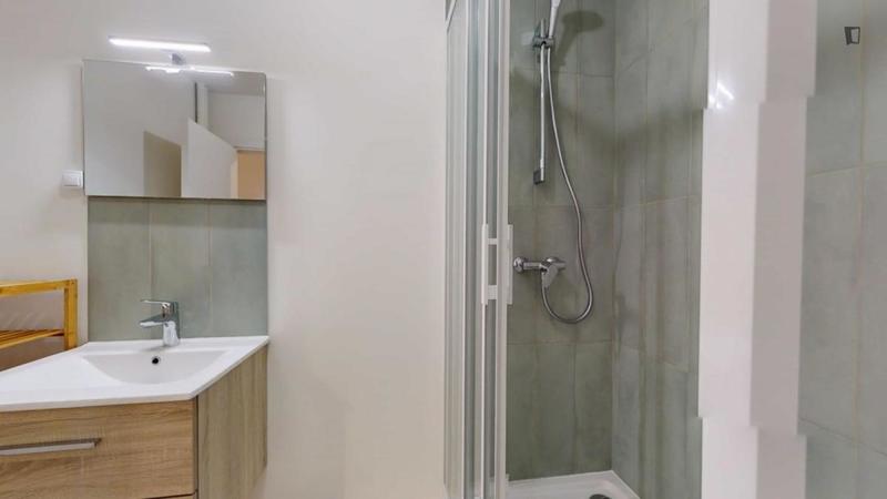 Chambre - 9 m² - 4 pièces