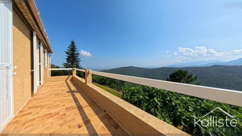 Maison - 87 m² - 5 pièces