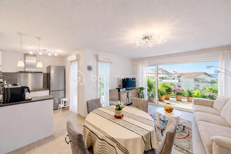 Appartement - 61 m² - 3 pièces