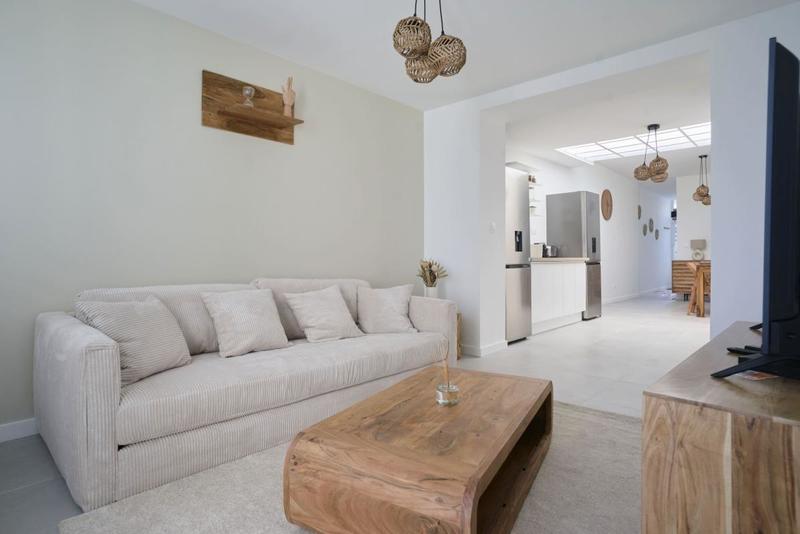 Maison - 96 m² - 6 pièces