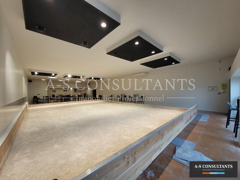 Local commercial - 260 m²