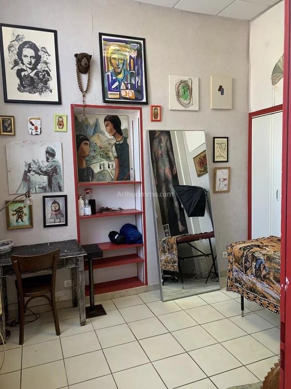 Maison - 384 m² - 18 pièces