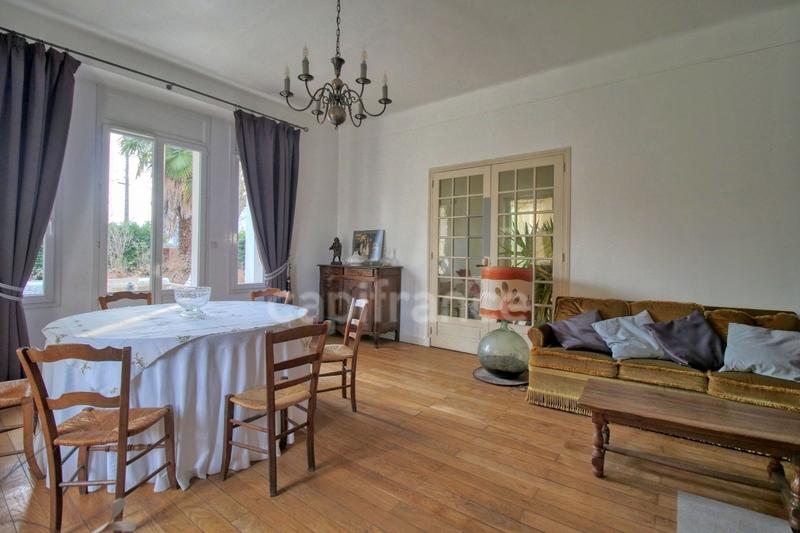 Maison bourgeoise - 252 m² - 8 pièces