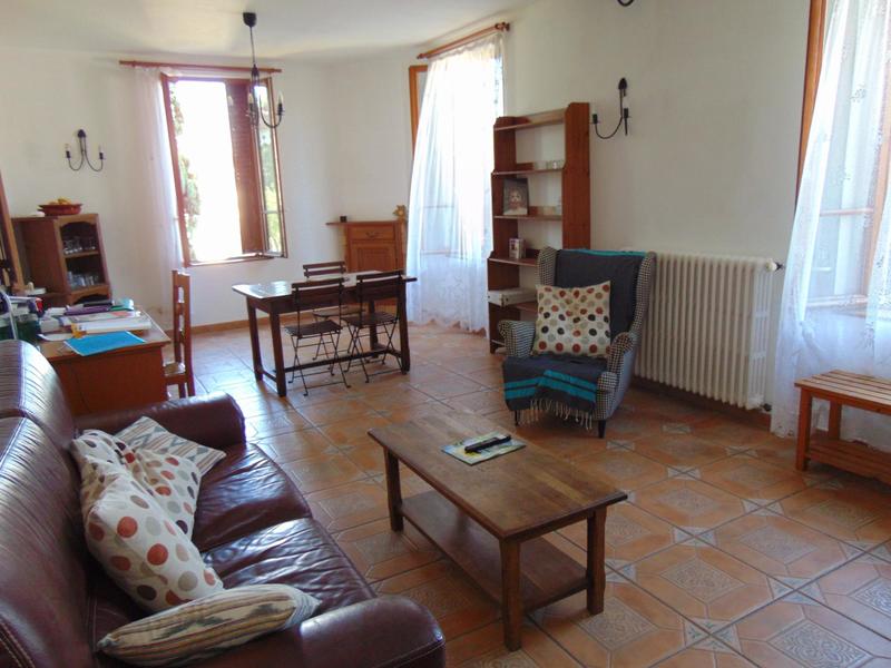 Maison - 93 m² - 4 pièces