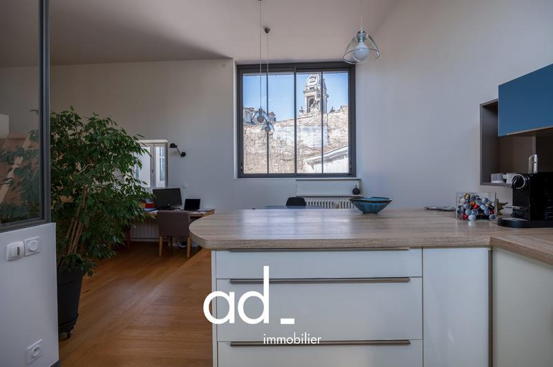 Appartement - 85 m² - 3 pièces