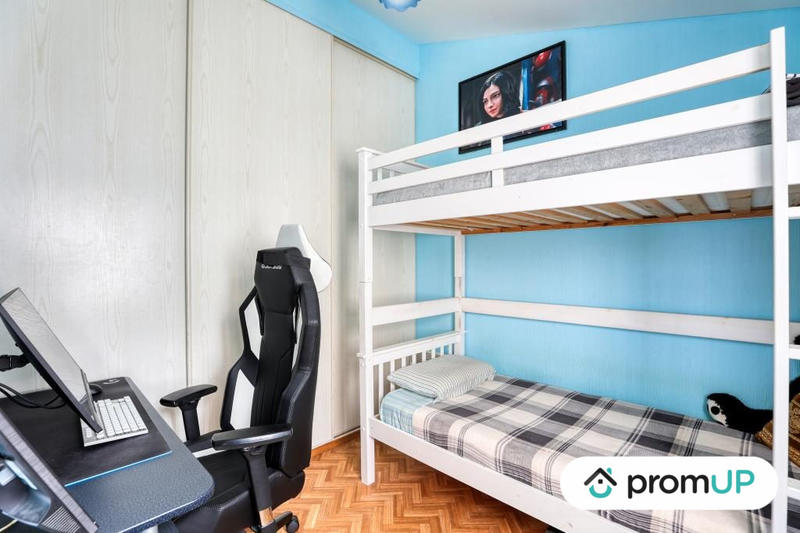 Maison - 95 m² - 8 pièces