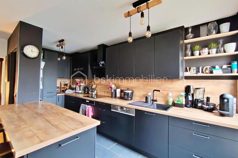 Appartement - 112 m² - 6 pièces