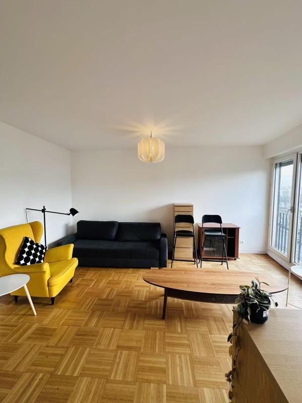 Studio - 60 m² - 2 pièces