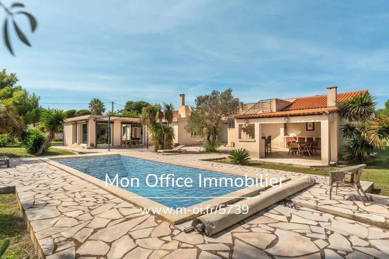 Villa - 240 m² - 5 pièces
