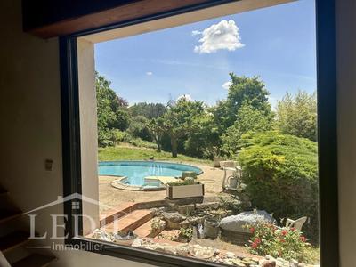 Maison - 162 m² - 4 pièces