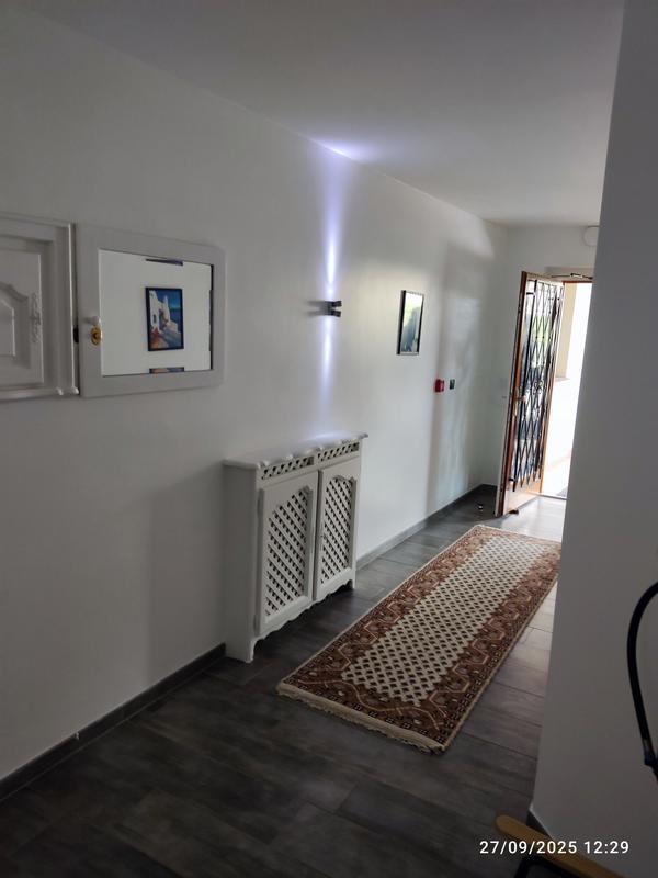 Local commercial - 1 100 m²