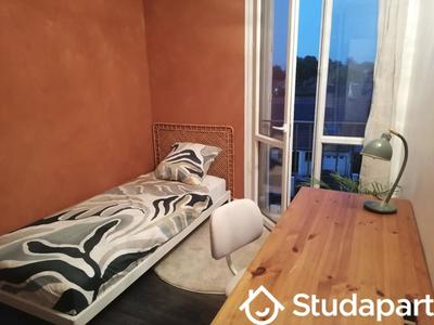 Chambre - 9 m² - 1 pièce