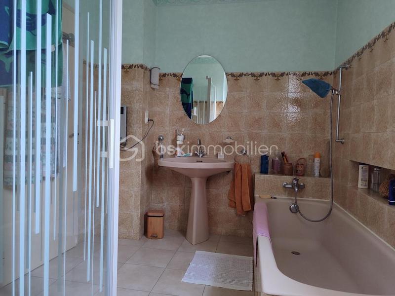 Maison - 135 m² - 6 pièces