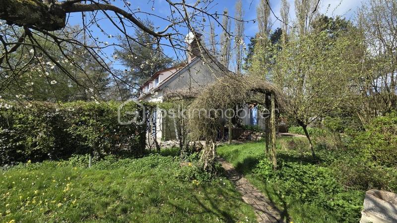 Maison - 200 m² - 9 pièces