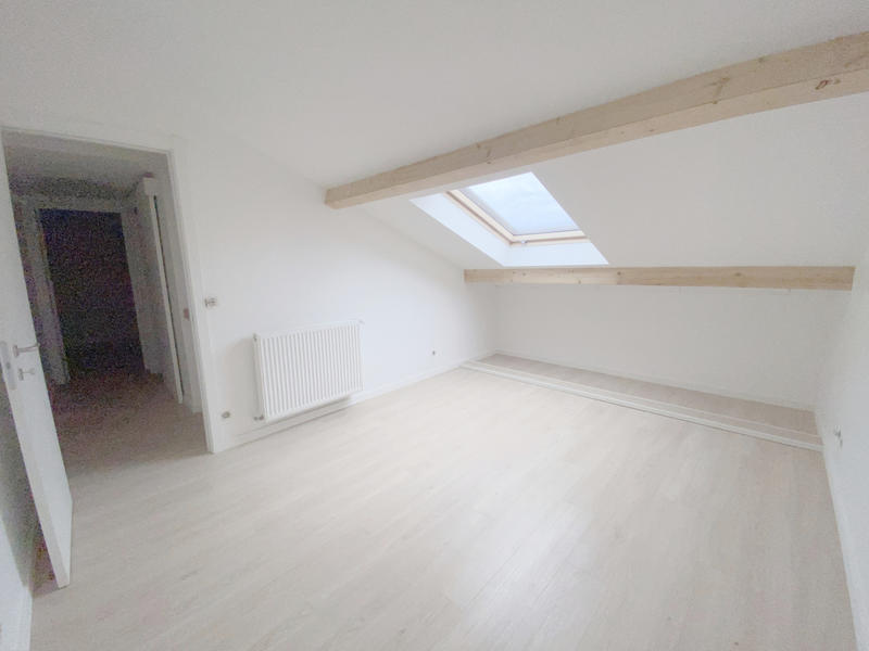 Maison - 92 m² - 4 pièces