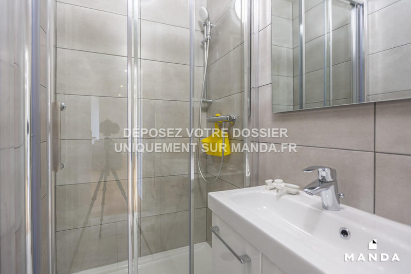 Chambre - 13 m² - 5 pièces