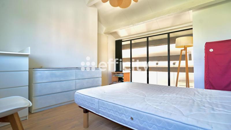 Maison - 97 m² - 5 pièces