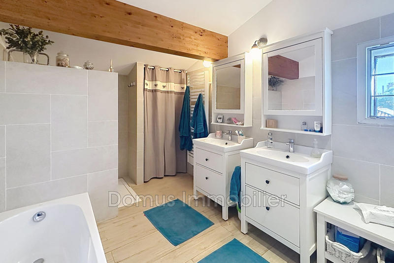 Appartement - 93 m² - 3 pièces