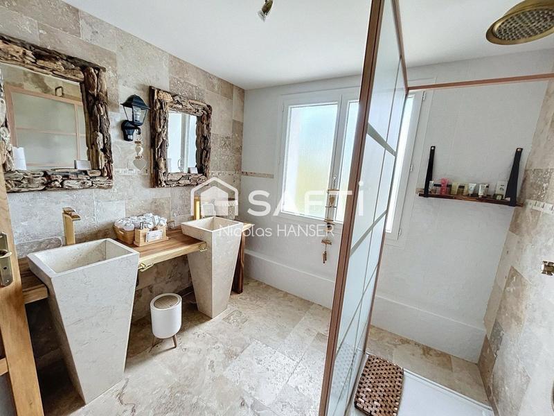 Maison - 717 m² - 21 pièces