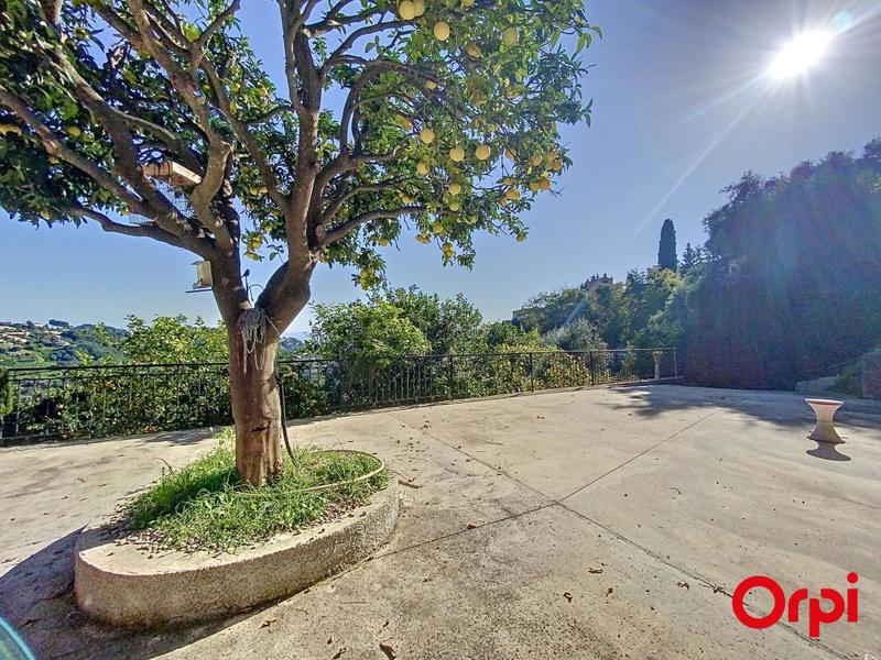 Maison - 515 m² - 11 pièces