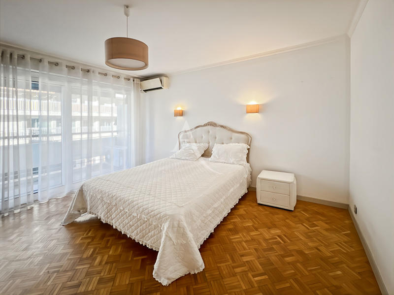 Appartement - 149 m² - 5 pièces