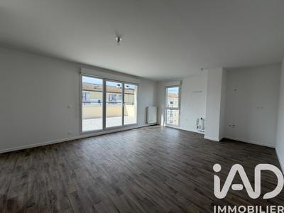 Appartement - 80 m² - 3 pièces