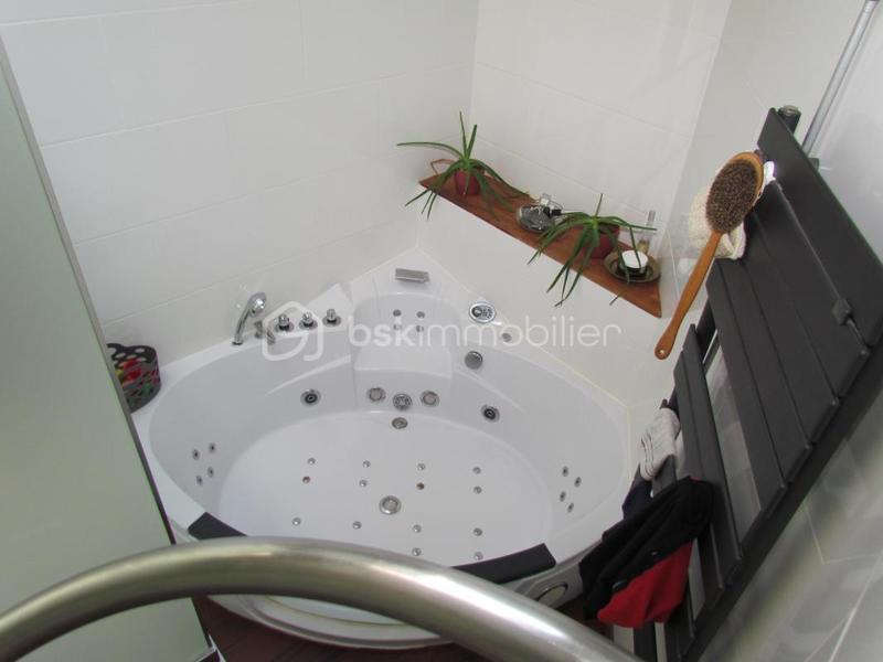 Maison ancienne - 223 m² - 7 pièces