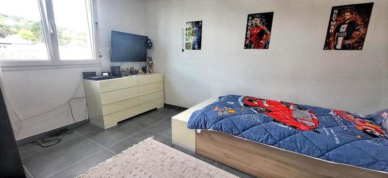 Villa - 100 m² - 4 pièces