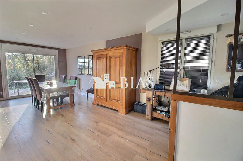 Maison - 101 m² - 5 pièces