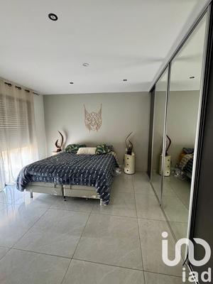 Maison - 147 m² - 9 pièces