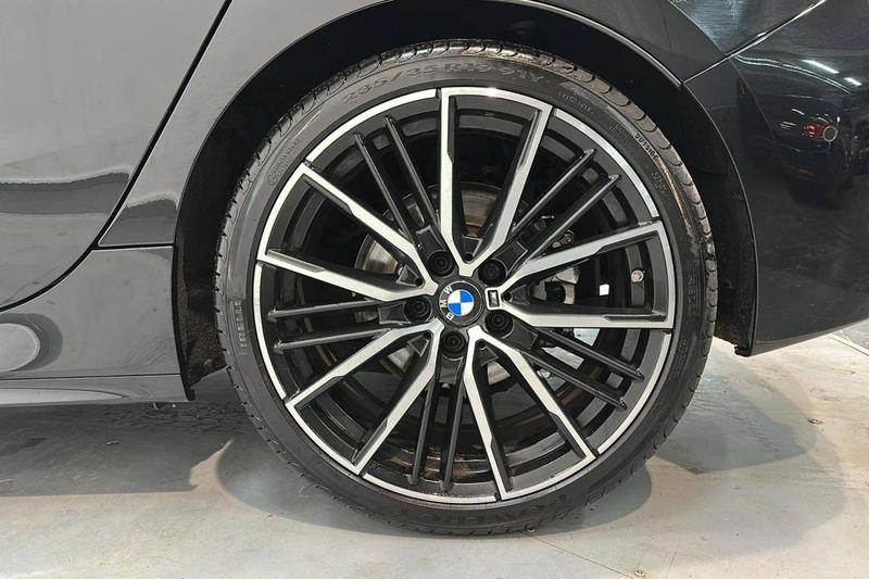 Bmw Série 1 F40 118i 136 ch Dkg7 m Sport