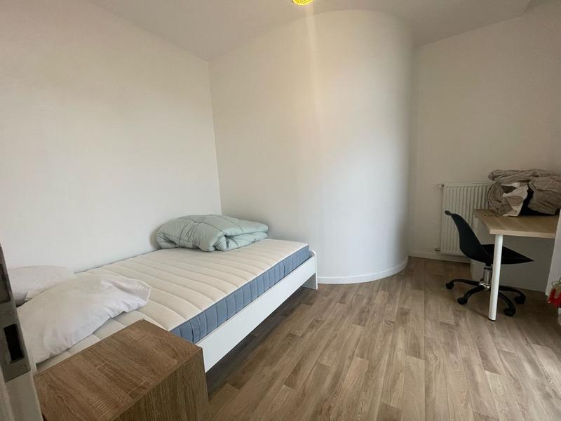 Appartement - 84 m² - 4 pièces