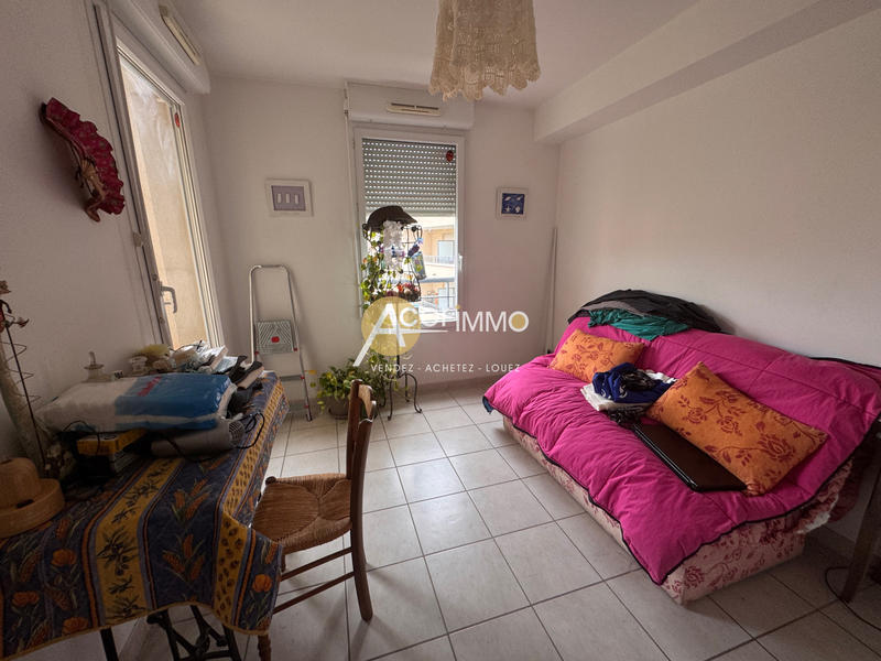 Appartement - 80 m² - 3 pièces