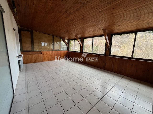 Maison - 231 m² - 9 pièces
