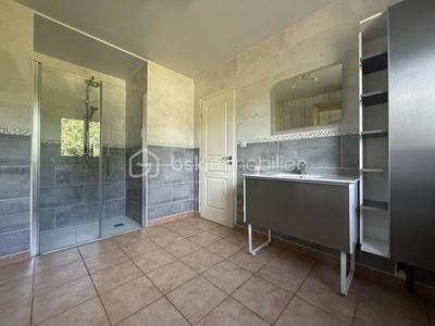 Maison traditionnelle - 116 m² - 5 pièces