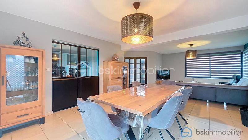 Pavillon - 185 m² - 9 pièces