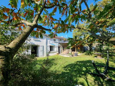 Maison ancienne - 144 m² - 6 pièces