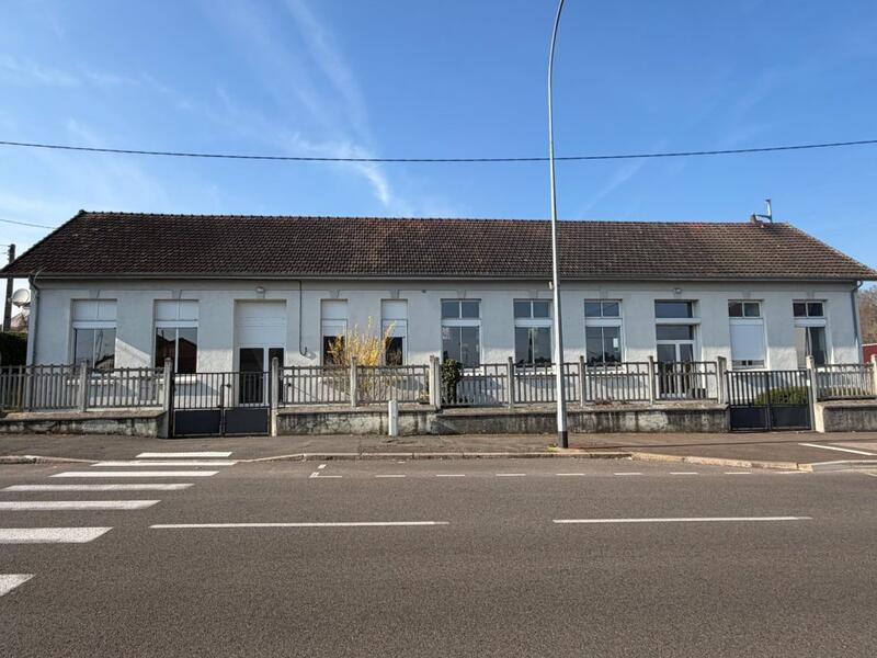 Loft - 276 m² - 10 pièces