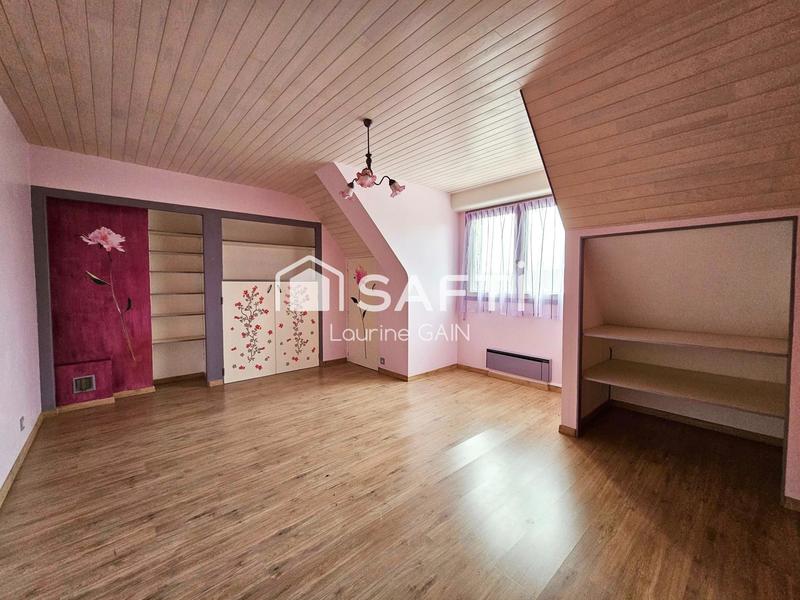 Maison - 257 m² - 10 pièces