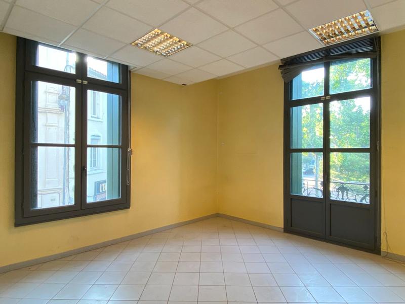 Local commercial - 300 m²