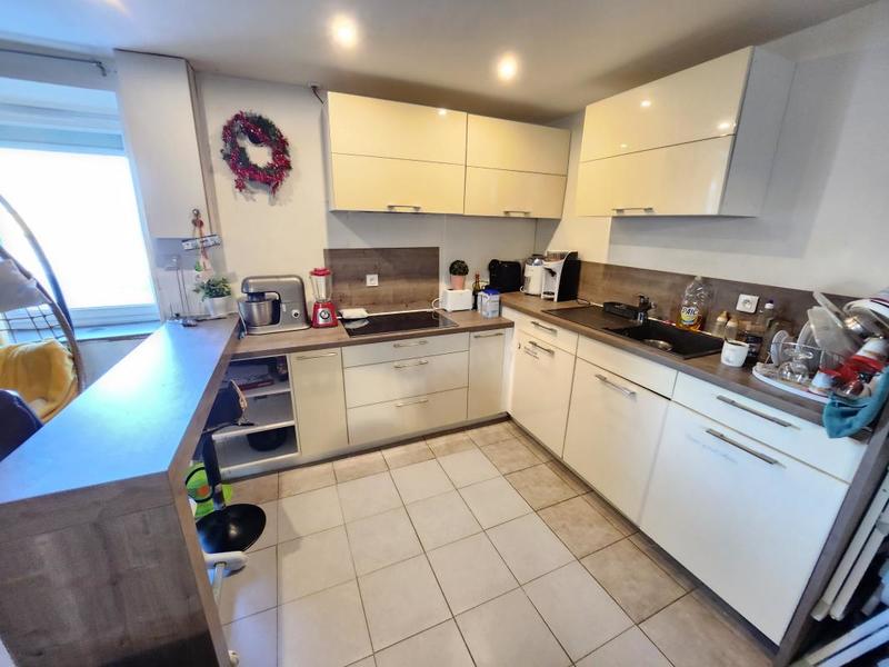 Maison de ville - 87 m² - 4 pièces