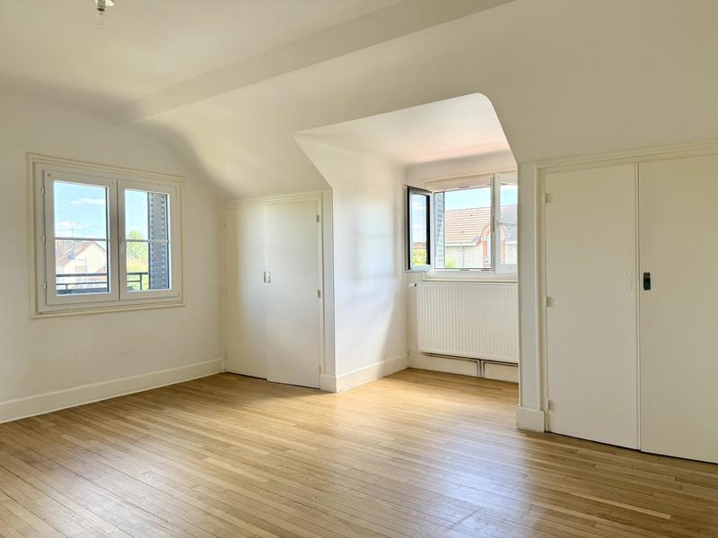 Appartement - 97 m² - 4 pièces