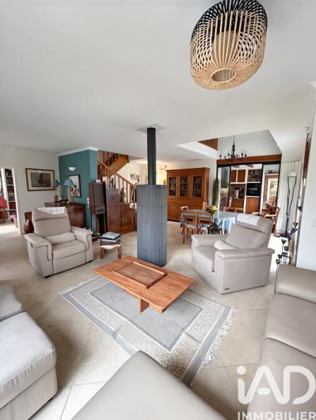 Maison - 165 m² - 6 pièces