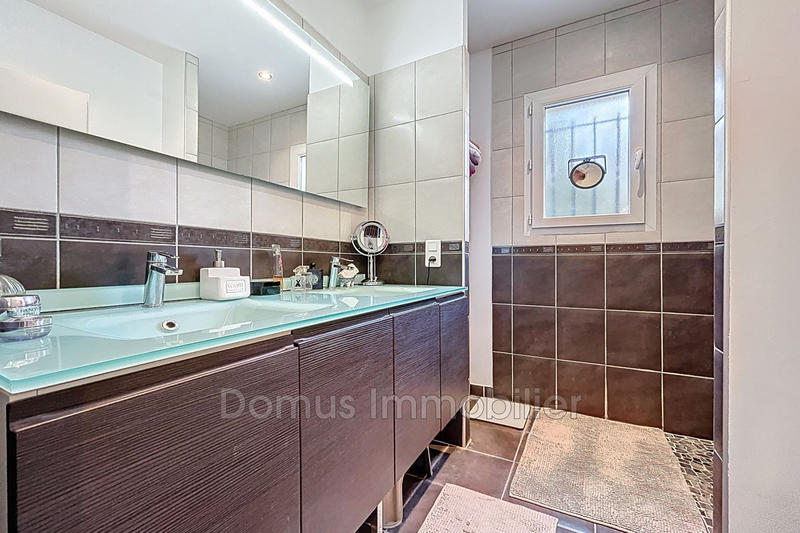 Villa - 93 m² - 4 pièces