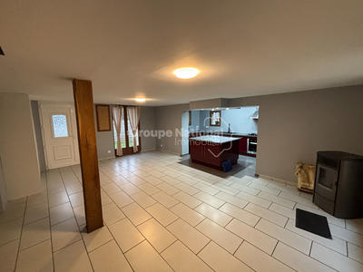 Maison - 90 m² - 5 pièces