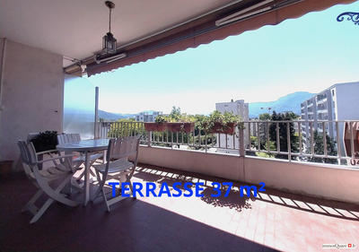 Appartement - 126 m² - 5 pièces