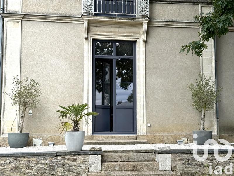 Maison - 214 m² - 9 pièces