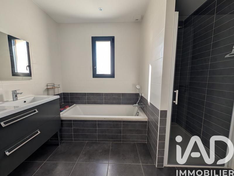 Maison - 174 m² - 8 pièces